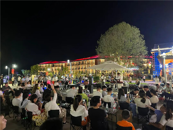 興商貿(mào) 促消費(fèi) 惠民生！景德鎮(zhèn)這里的夜市很火爆！