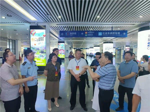 市政協(xié)開展“加快旅游集散體系建設，助力夜經(jīng)濟高質(zhì)量發(fā)展”專題調(diào)研