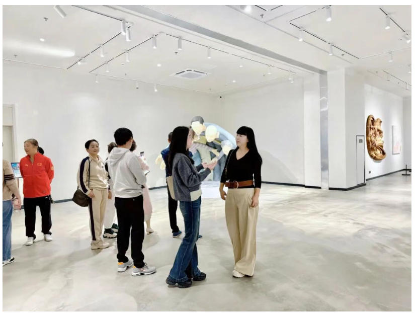 市城投集團(tuán)組織開展重陽(yáng)節(jié)慰問活動(dòng)